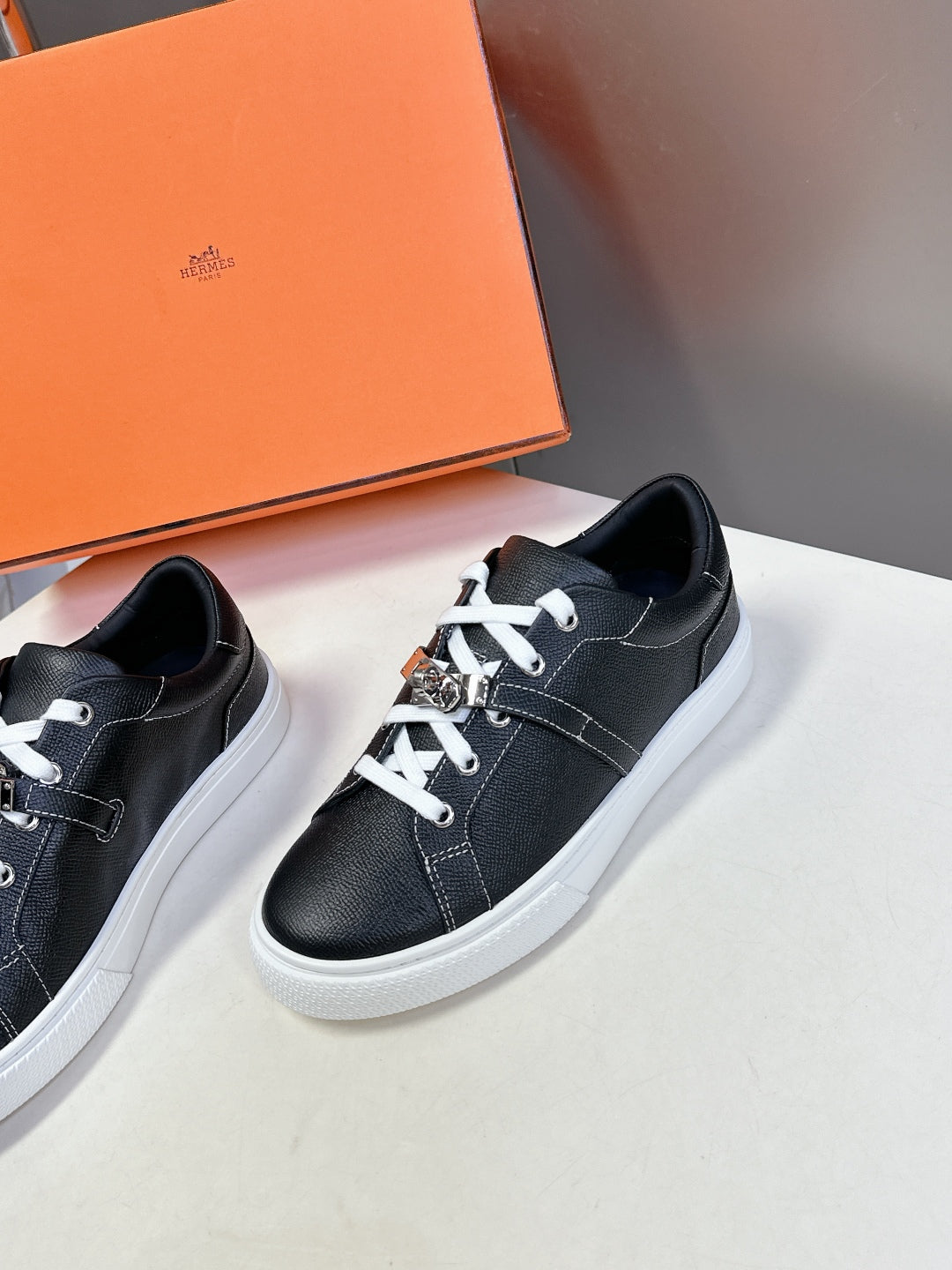 LuxluxHouse Best Quality Women Shoes Hermes