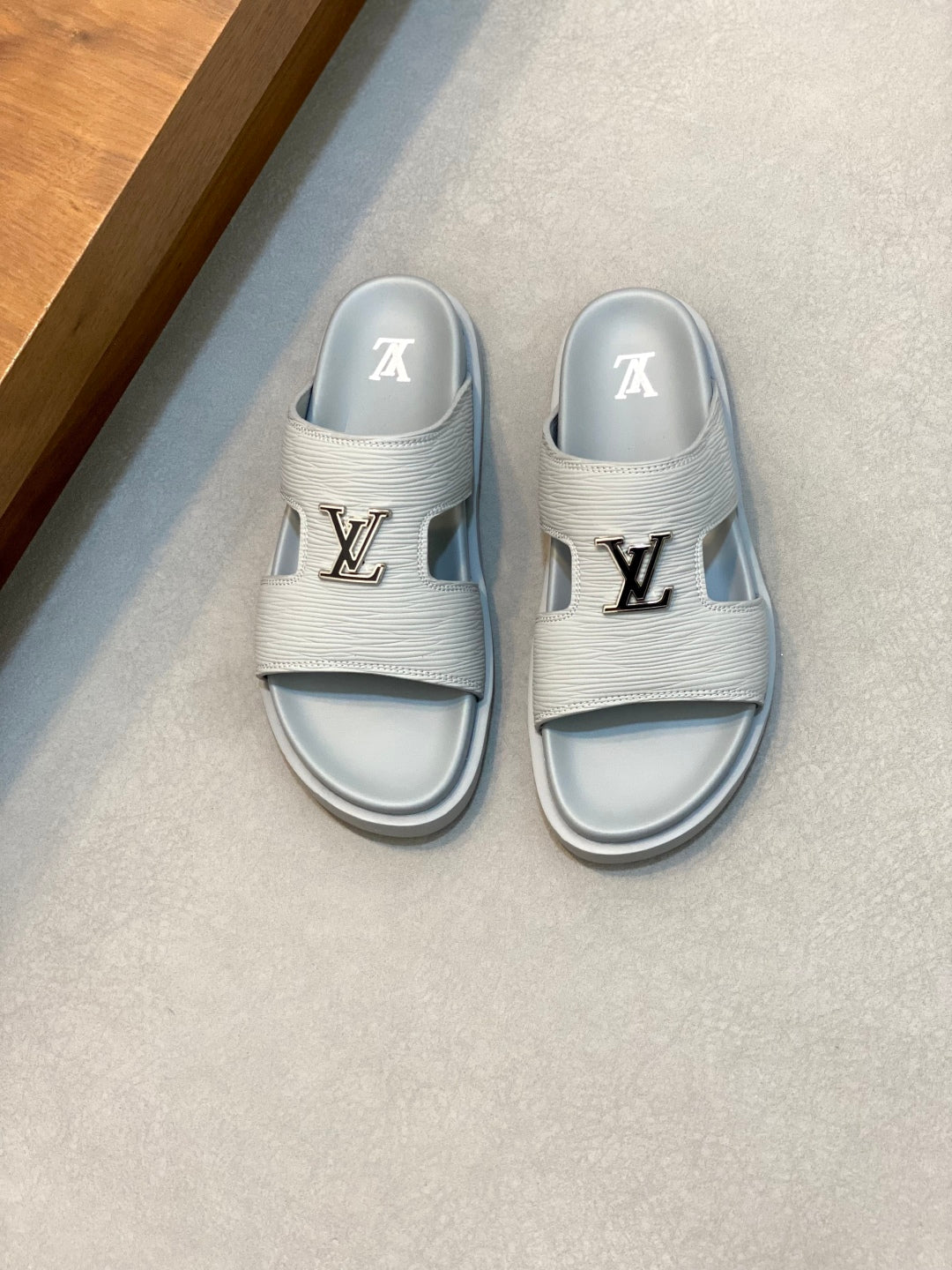 LuxluxHouse Best Quality Sandals Louis Vuitton