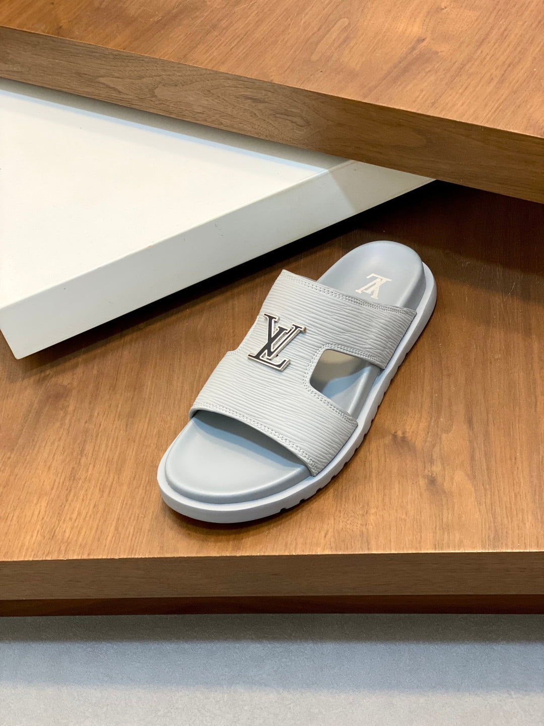 LuxluxHouse Best Quality Sandals Louis Vuitton