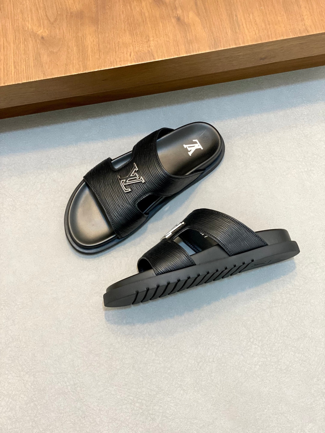 LuxluxHouse Best Quality Sandals Louis Vuitton