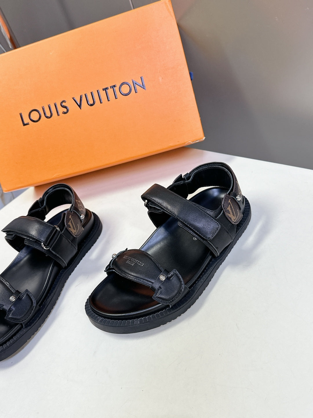 LuxluxHouse Best Quality Women Shoes Louis Vuitton