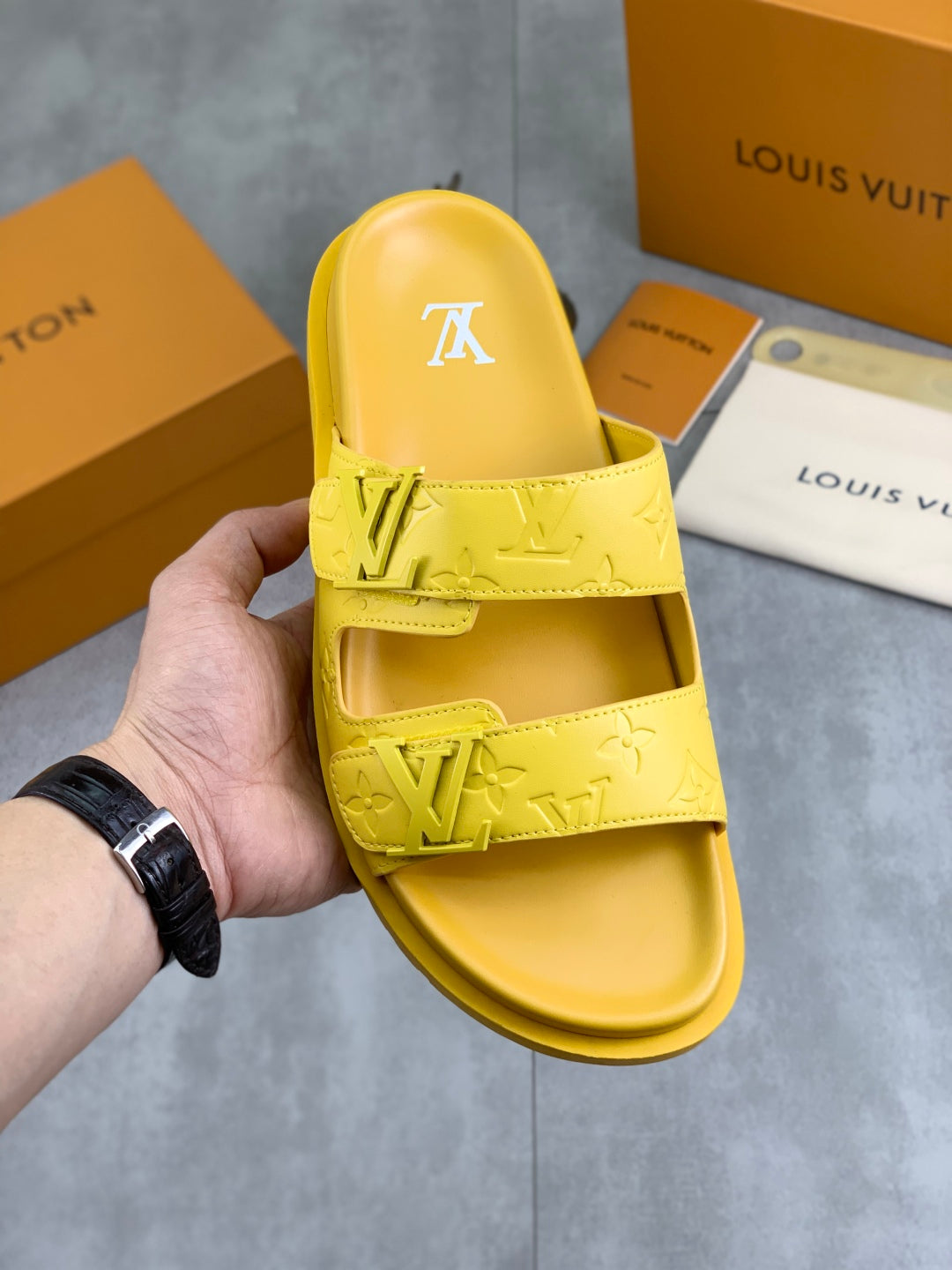 LuxluxHouse Best Quality Sandals Louis Vuitton