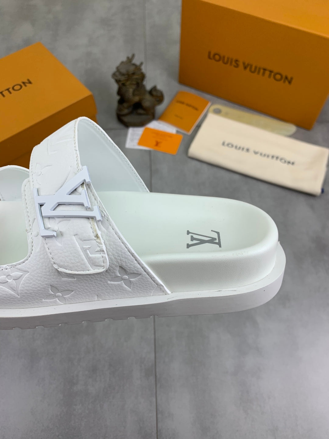 LuxluxHouse Best Quality Sandals Louis Vuitton
