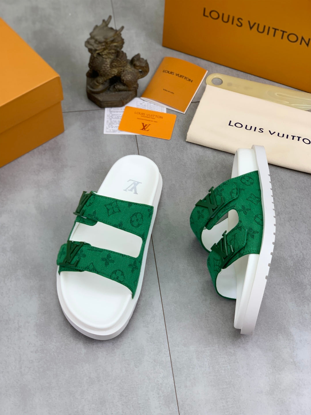 LuxluxHouse Best Quality Sandals Louis Vuitton