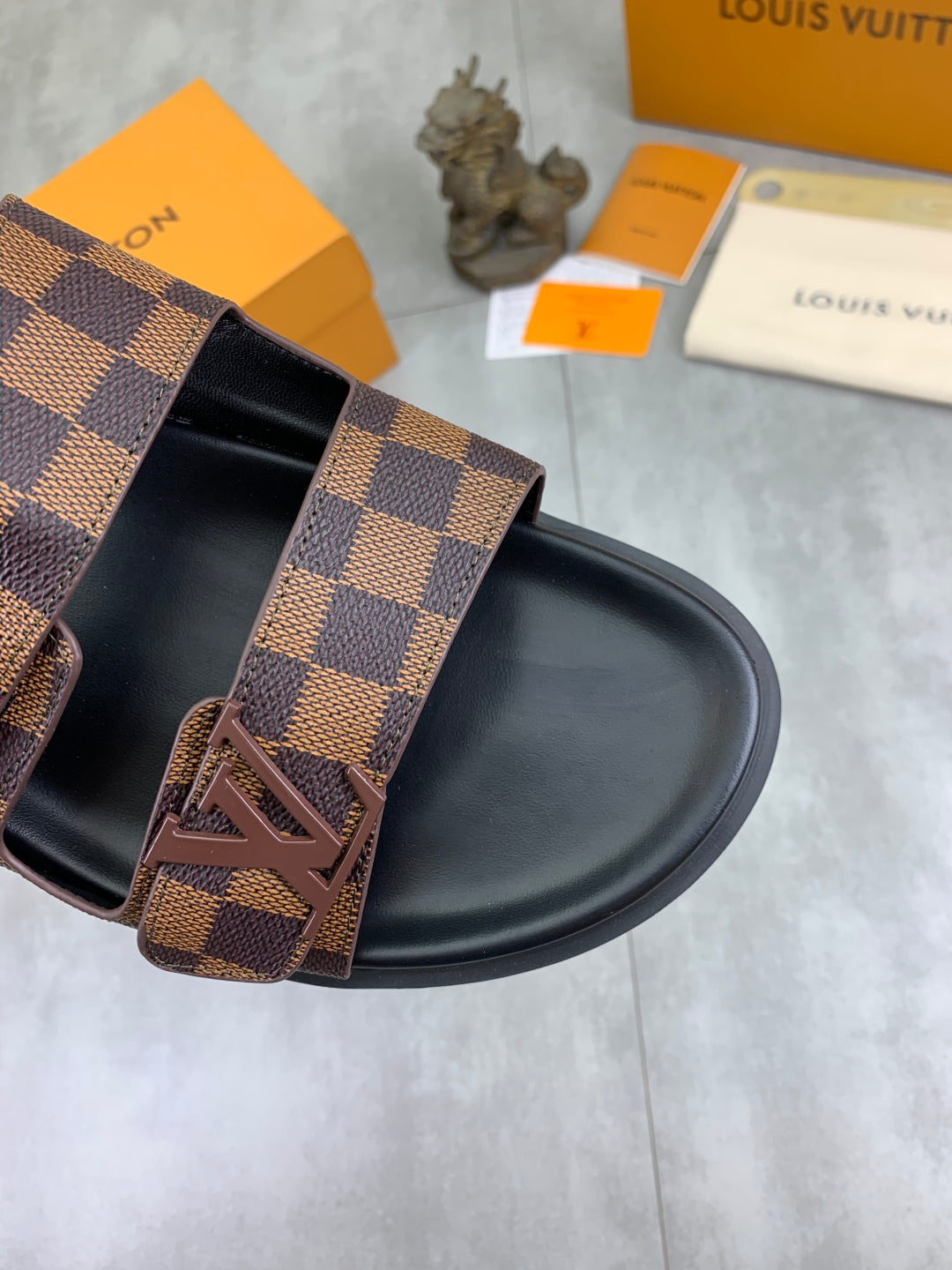 LuxluxHouse Best Quality Sandals Louis Vuitton
