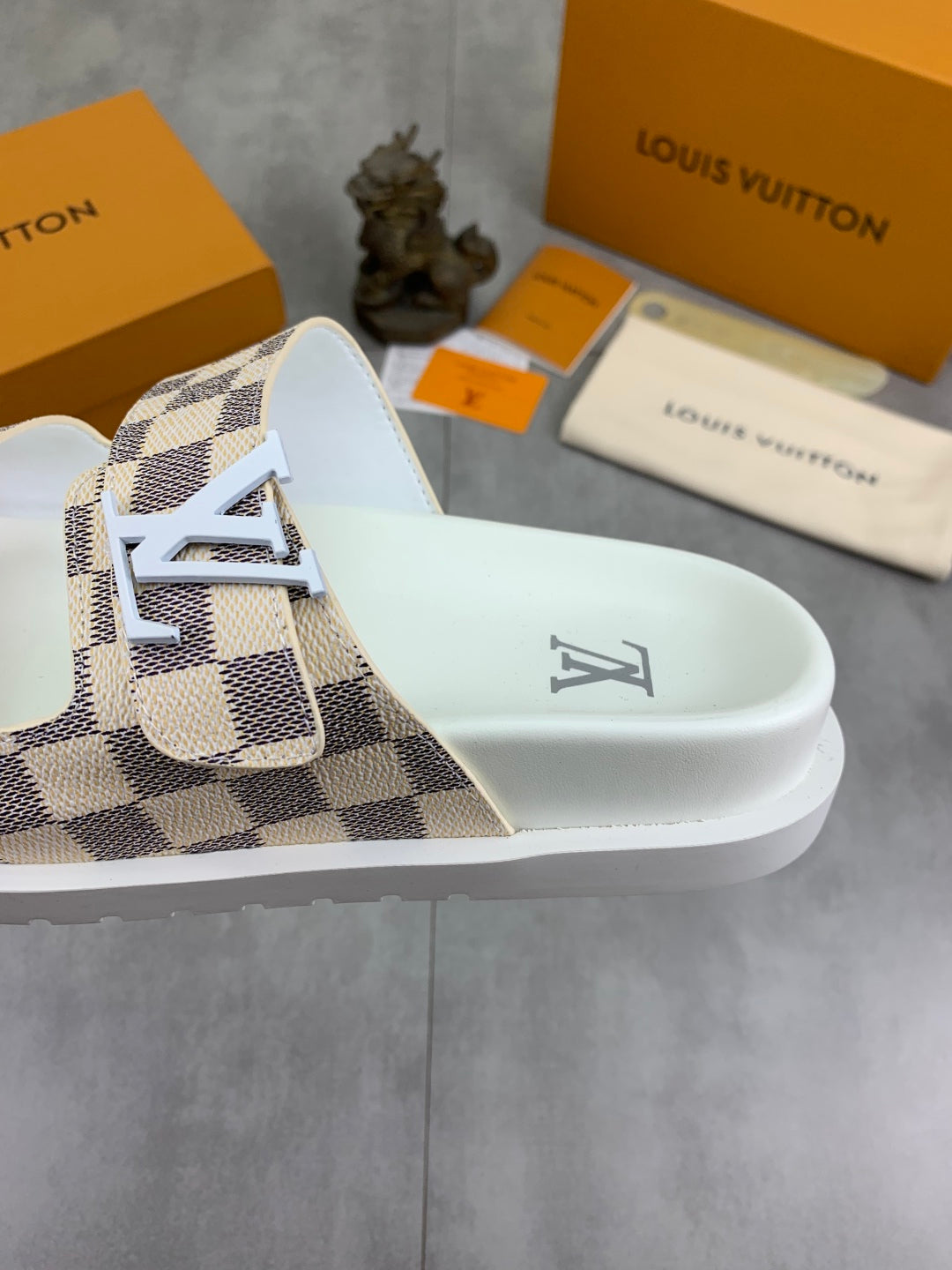 LuxluxHouse Best Quality Sandals Louis Vuitton