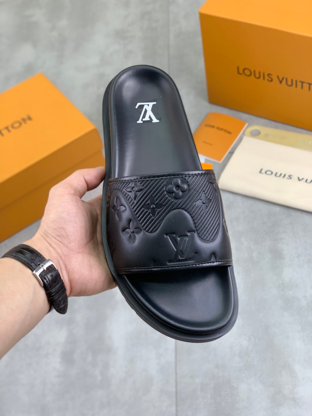 LuxluxHouse Best Quality Sandals Louis Vuitton