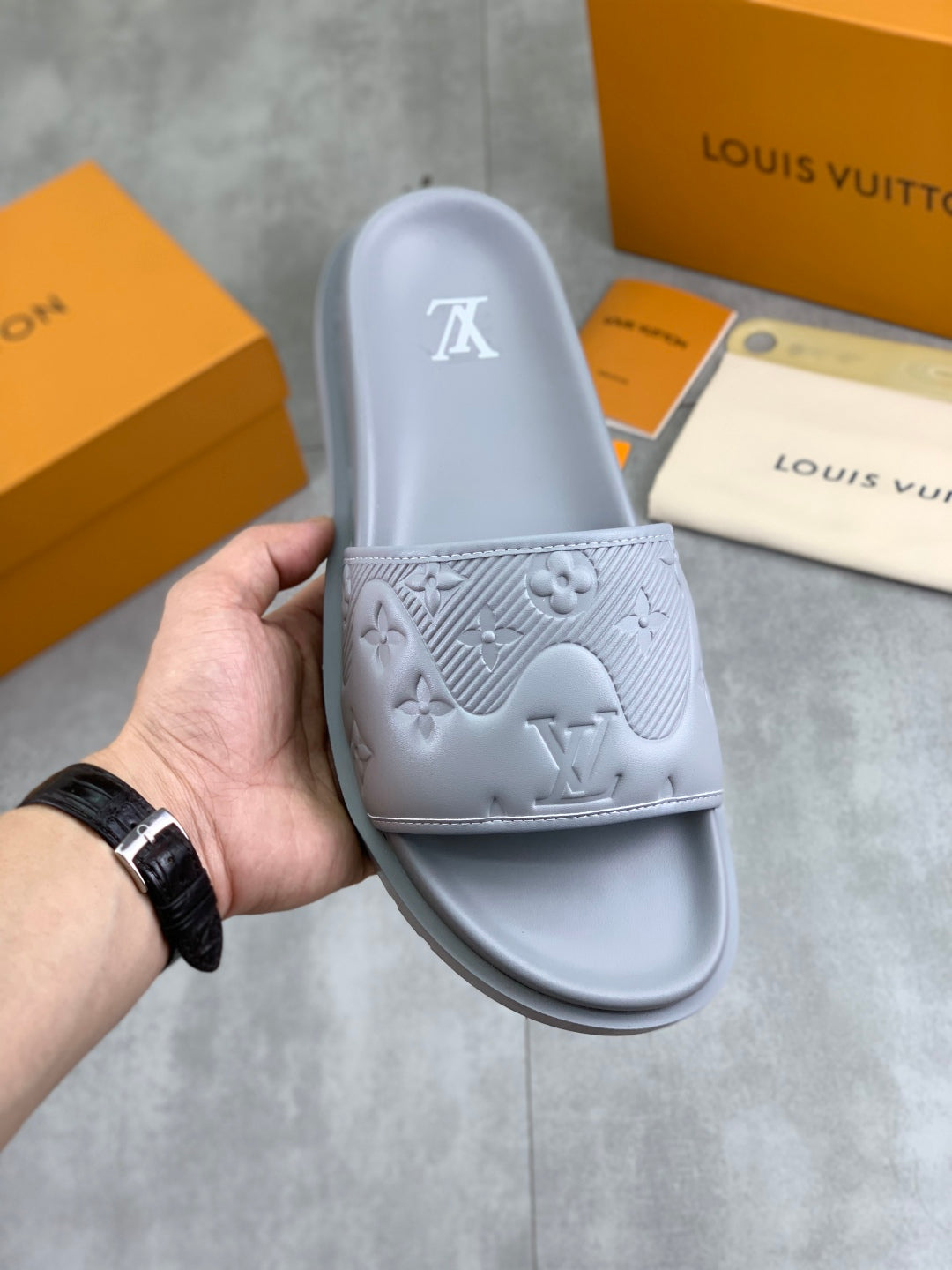 LuxluxHouse Best Quality Sandals Louis Vuitton