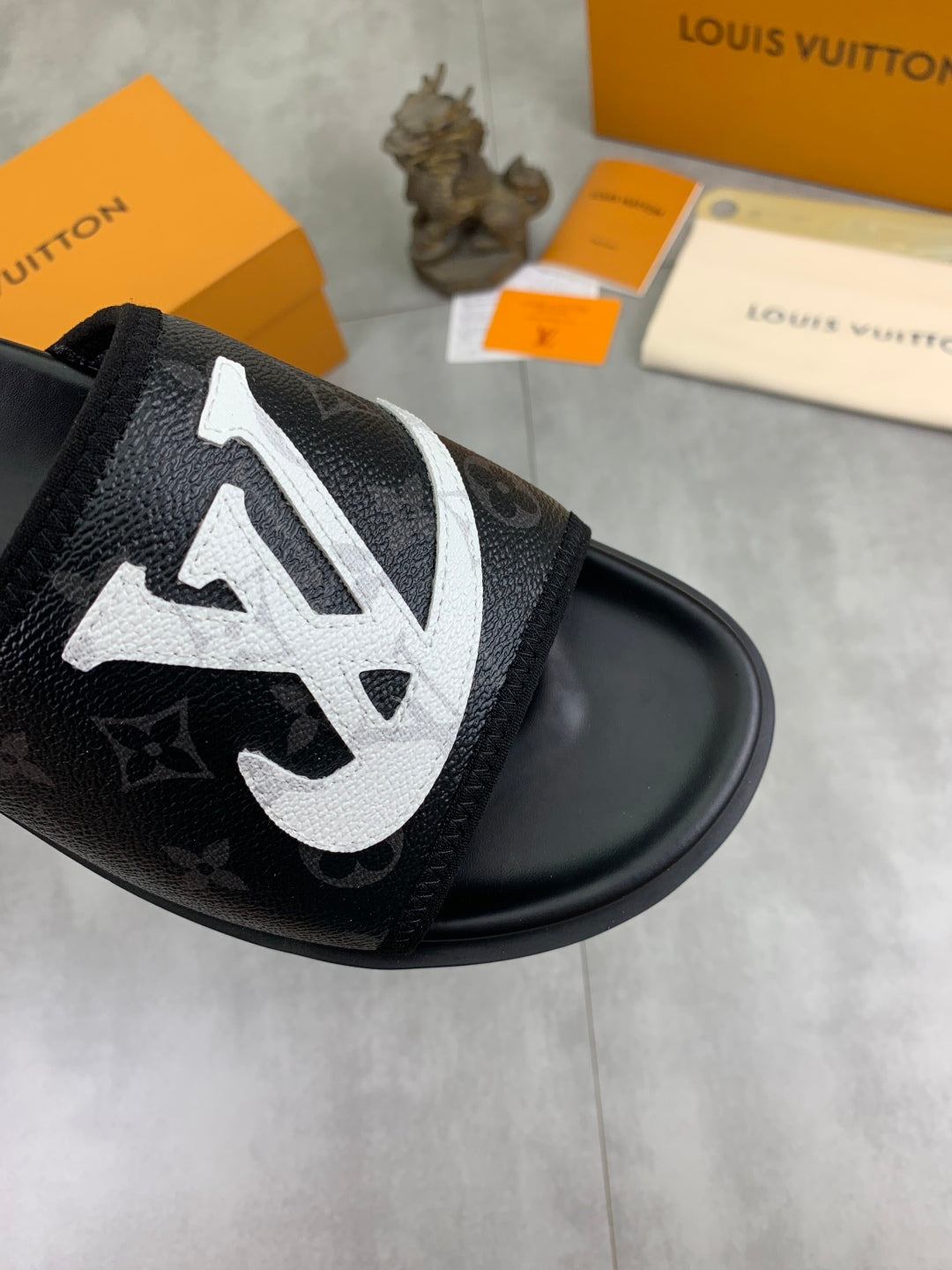 LuxluxHouse Best Quality Sandals Louis Vuitton