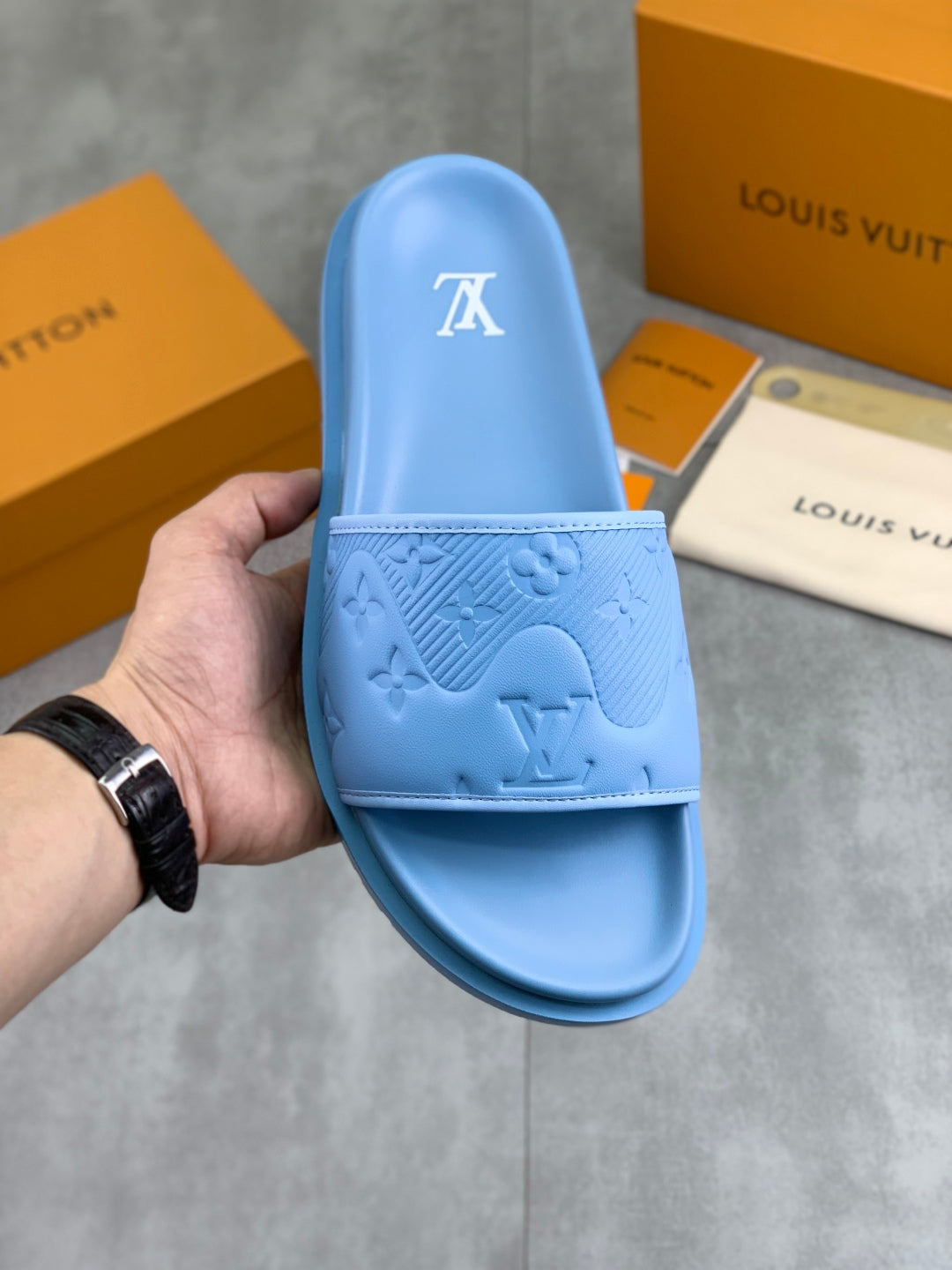 LuxluxHouse Best Quality Sandals Louis Vuitton