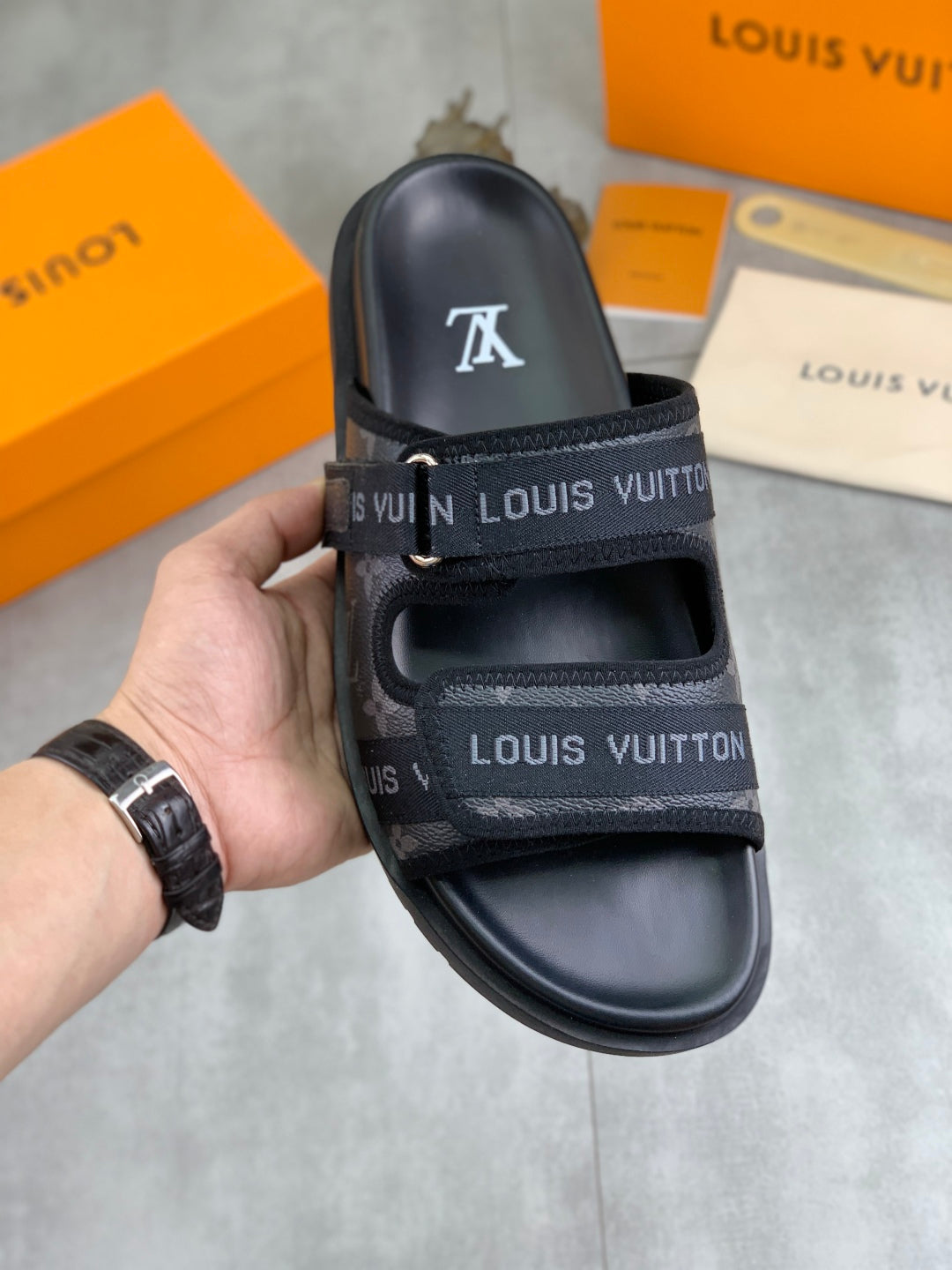 LuxluxHouse Best Quality Sandals Louis Vuitton