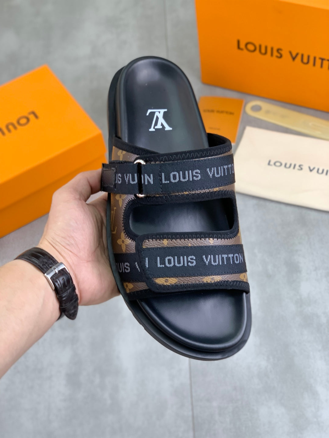 LuxluxHouse Best Quality Sandals Louis Vuitton