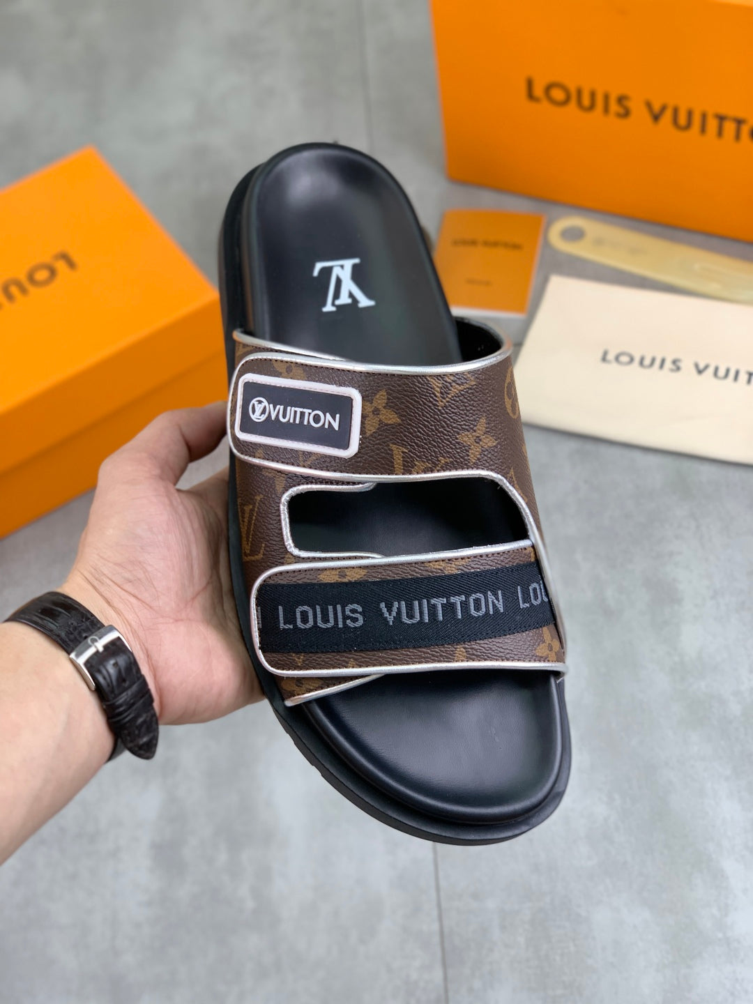 LuxluxHouse Best Quality Sandals Louis Vuitton