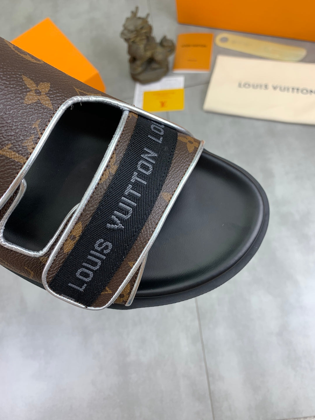 LuxluxHouse Best Quality Sandals Louis Vuitton