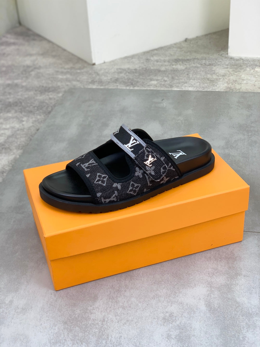 LuxluxHouse Best Quality Sandals Louis Vuitton