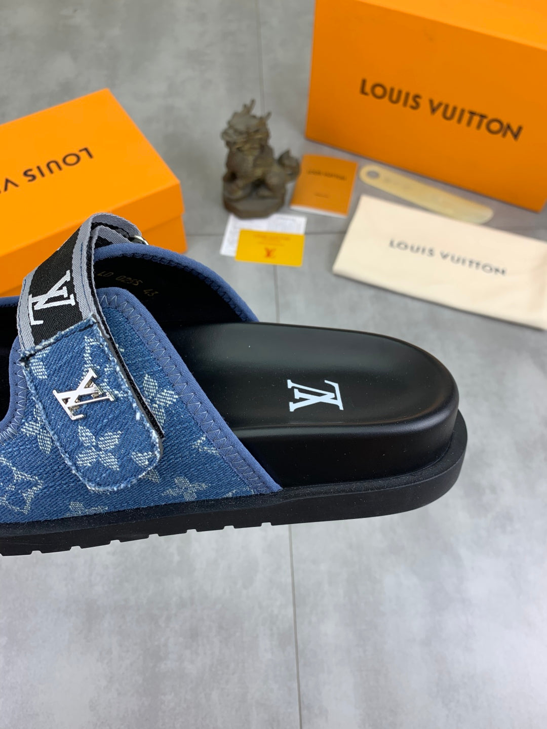 LuxluxHouse Best Quality Sandals Louis Vuitton