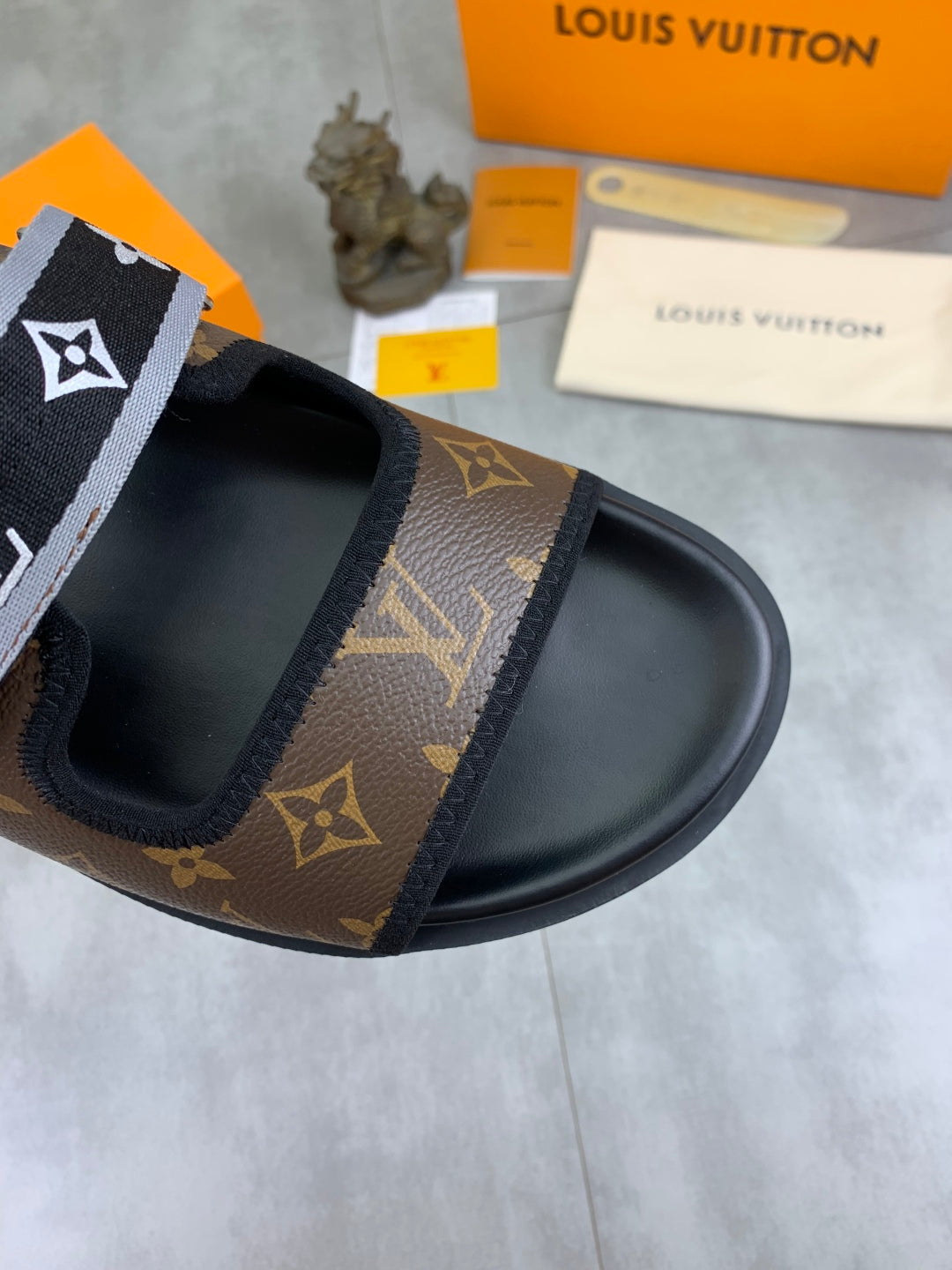 LuxluxHouse Best Quality Sandals Louis Vuitton