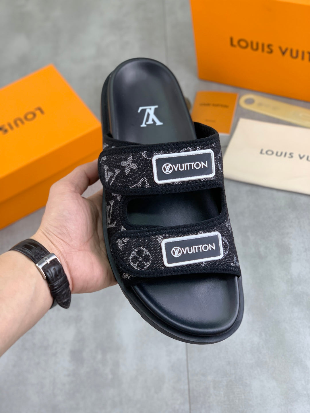 LuxluxHouse Best Quality Sandals Louis Vuitton