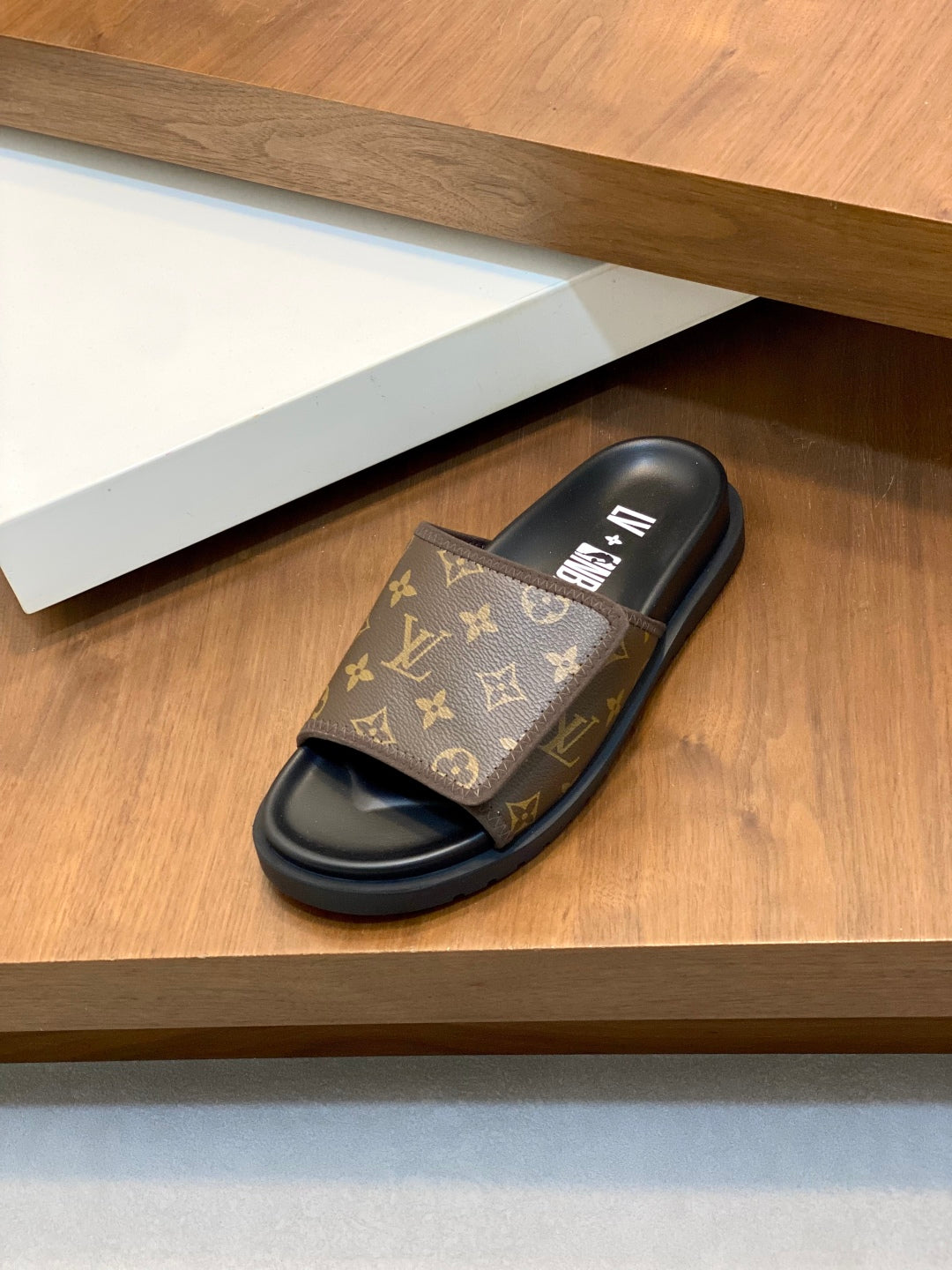 LuxluxHouse Best Quality Sandals Louis Vuitton