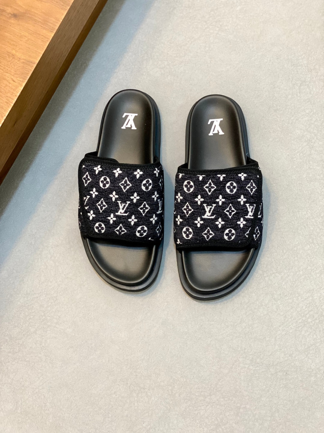 LuxluxHouse Best Quality Sandals Louis Vuitton