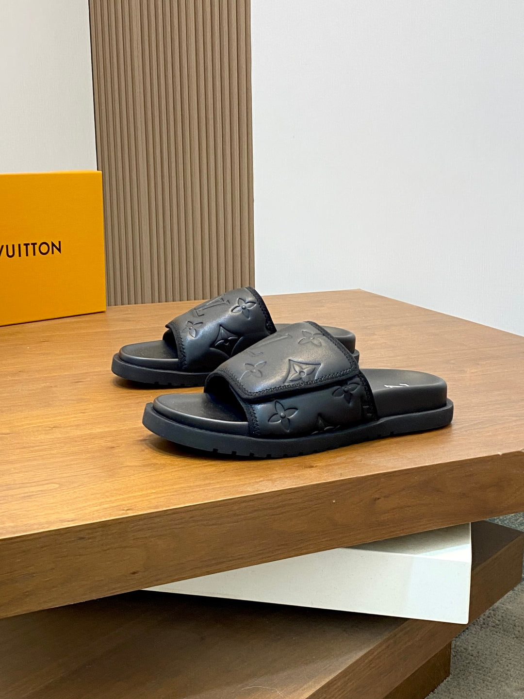 LuxluxHouse Best Quality Sandals Louis Vuitton