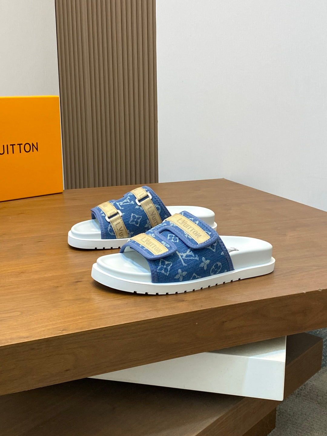 LuxluxHouse Best Quality Sandals Louis Vuitton