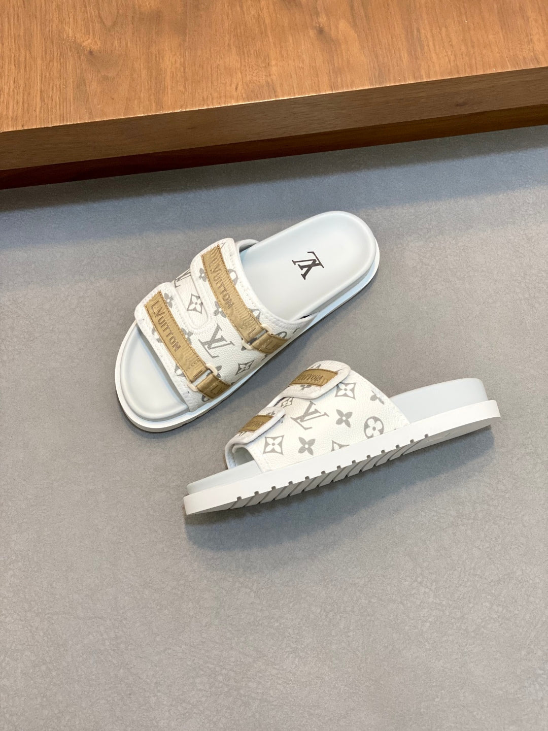 LuxluxHouse Best Quality Sandals Louis Vuitton