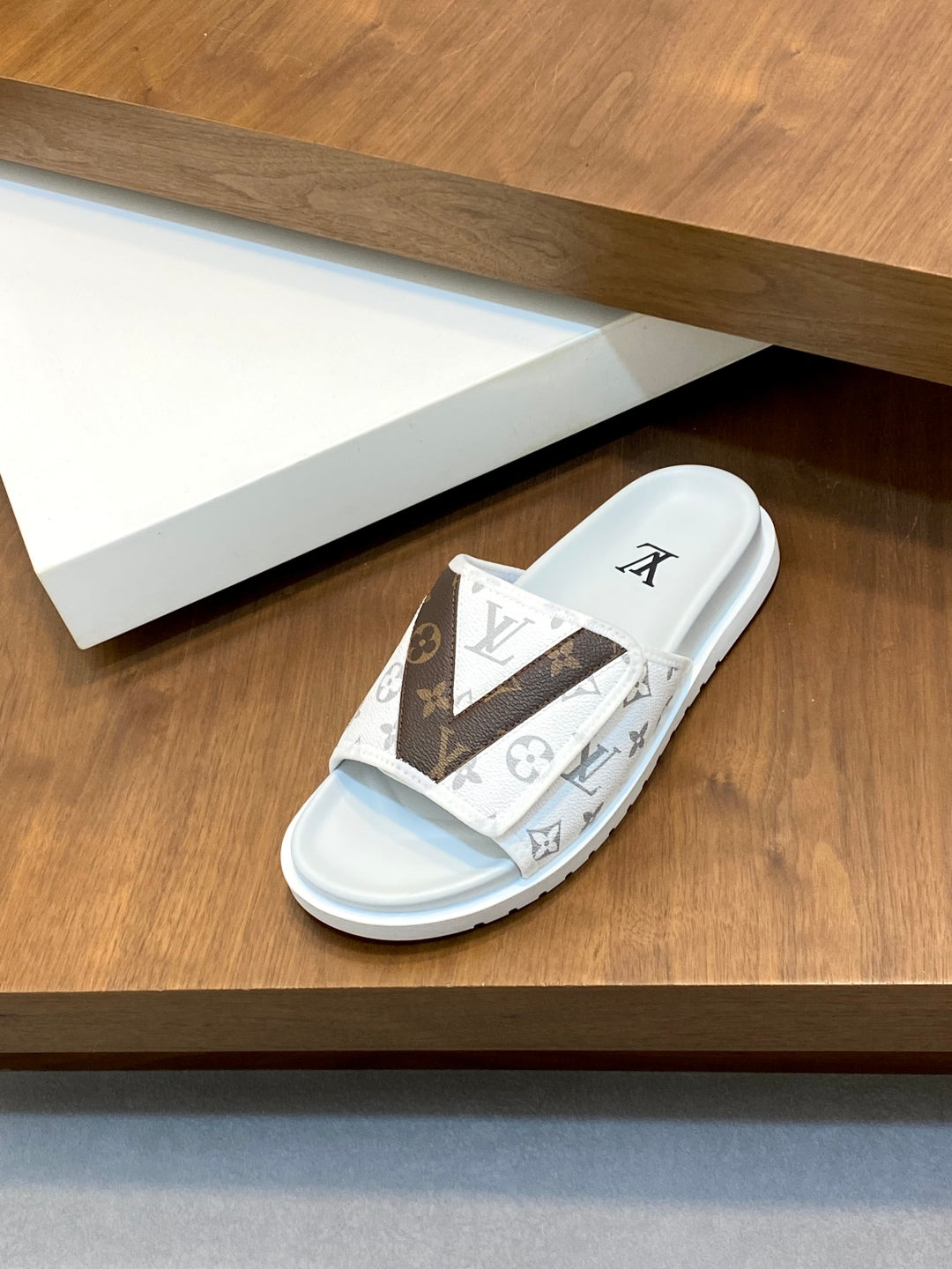 LuxluxHouse Best Quality Sandals Louis Vuitton