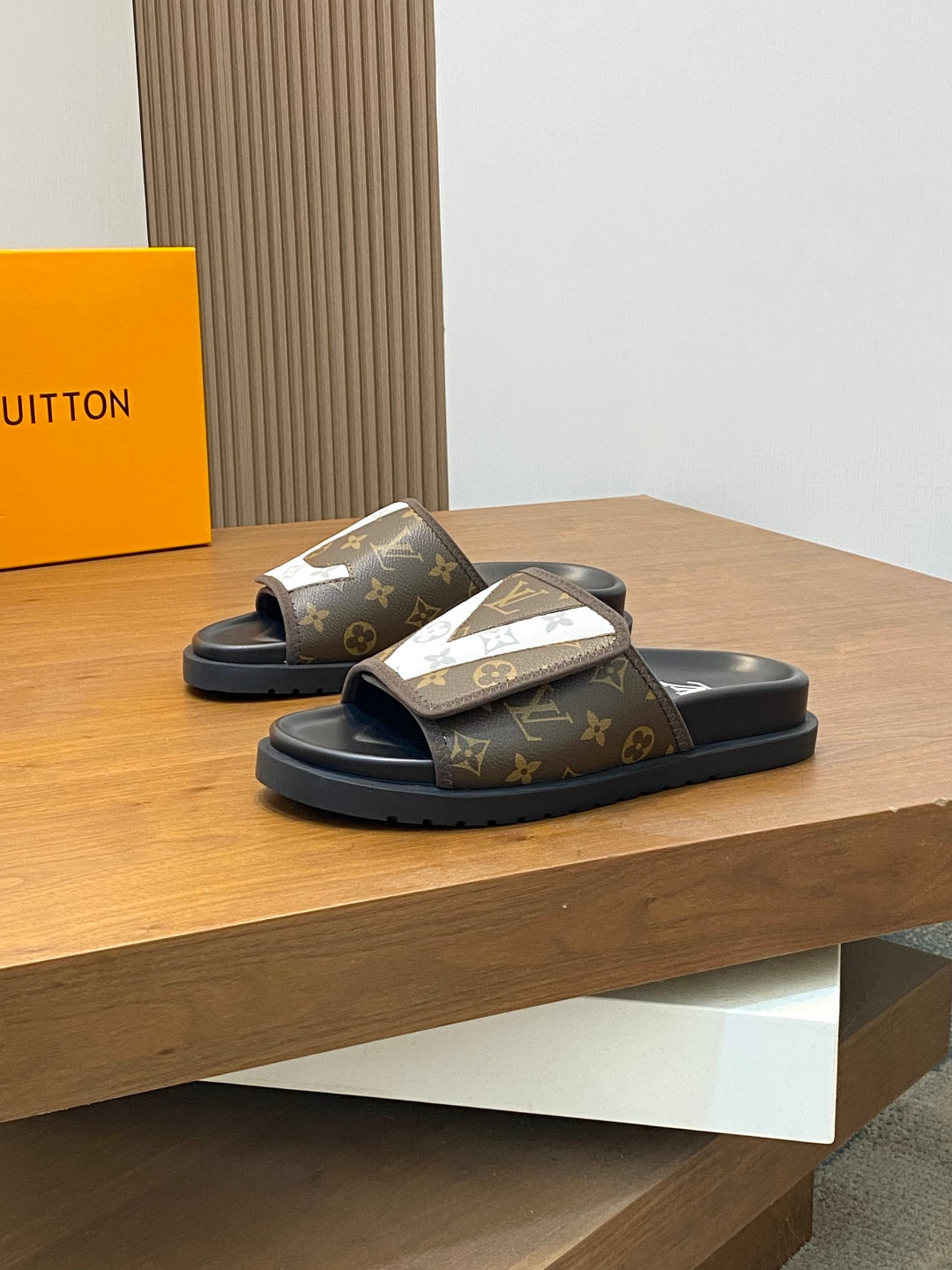LuxluxHouse Best Quality Sandals Louis Vuitton
