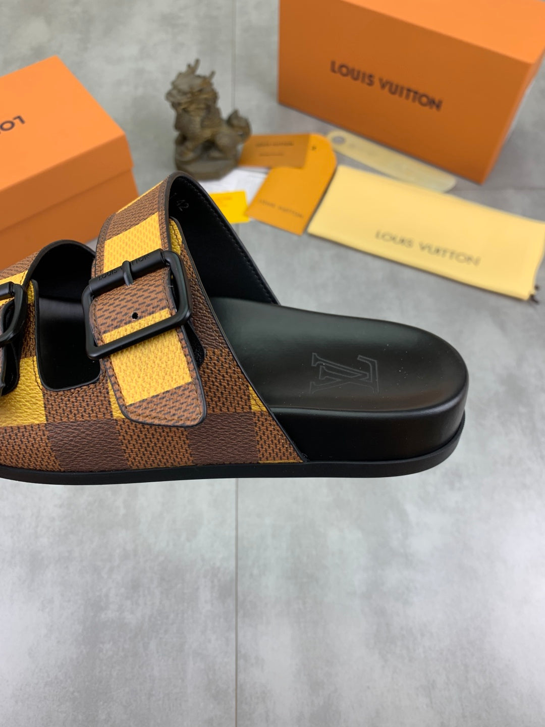 LuxluxHouse Best Quality Sandals Louis Vuitton