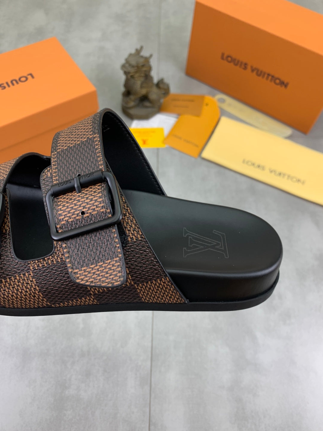LuxluxHouse Best Quality Sandals Louis Vuitton