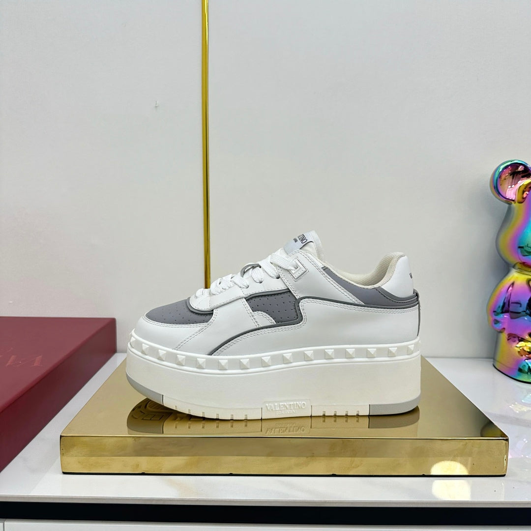 LuxluxHouse Best Quality Valentino Women Shoes