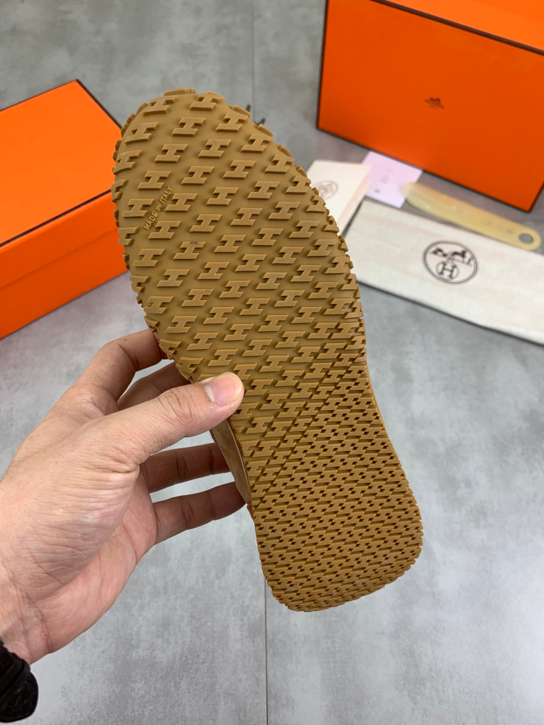 LuxluxHouse Best Quality Shoes Hermes