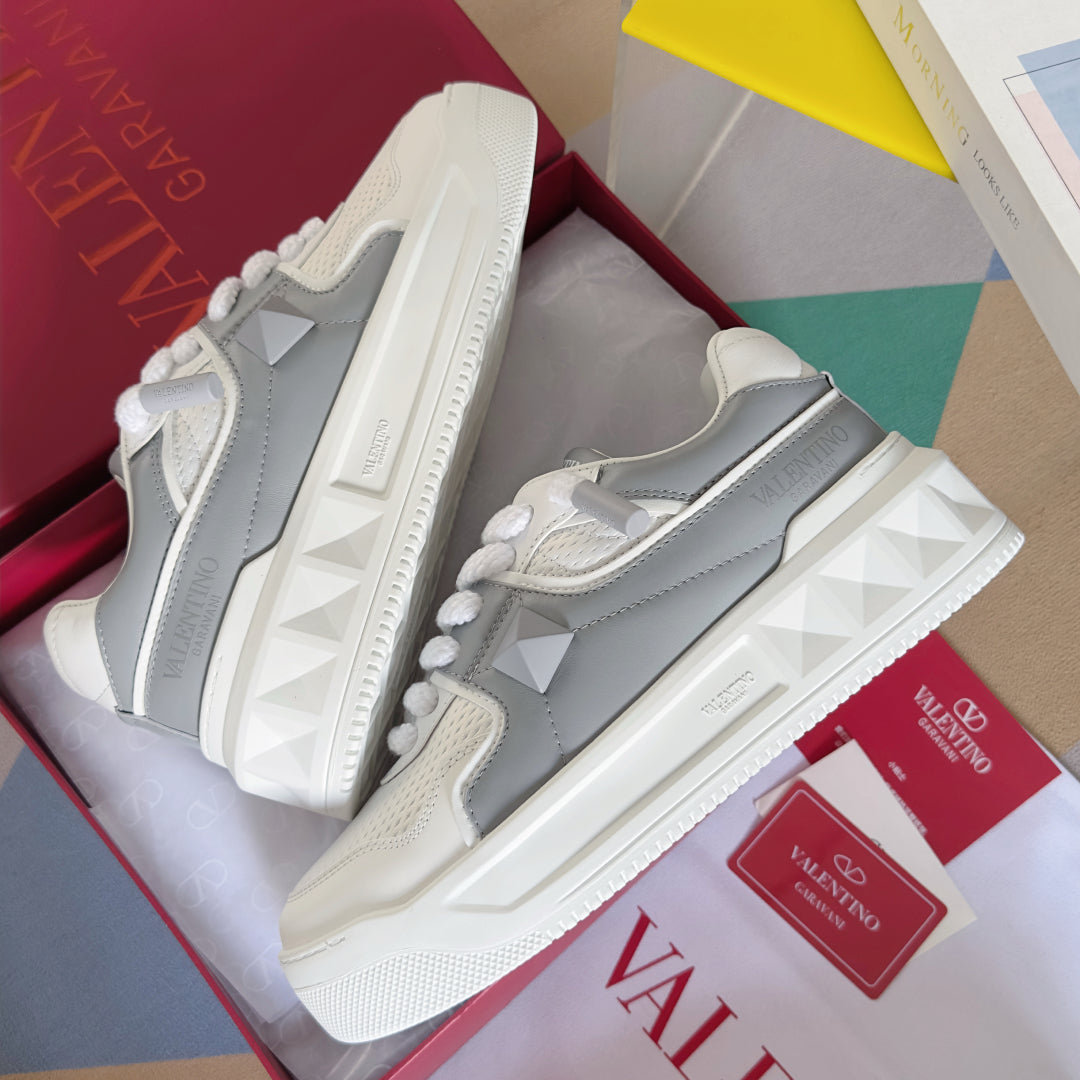 LuxluxHouse Best Quality Valentino Women Shoes