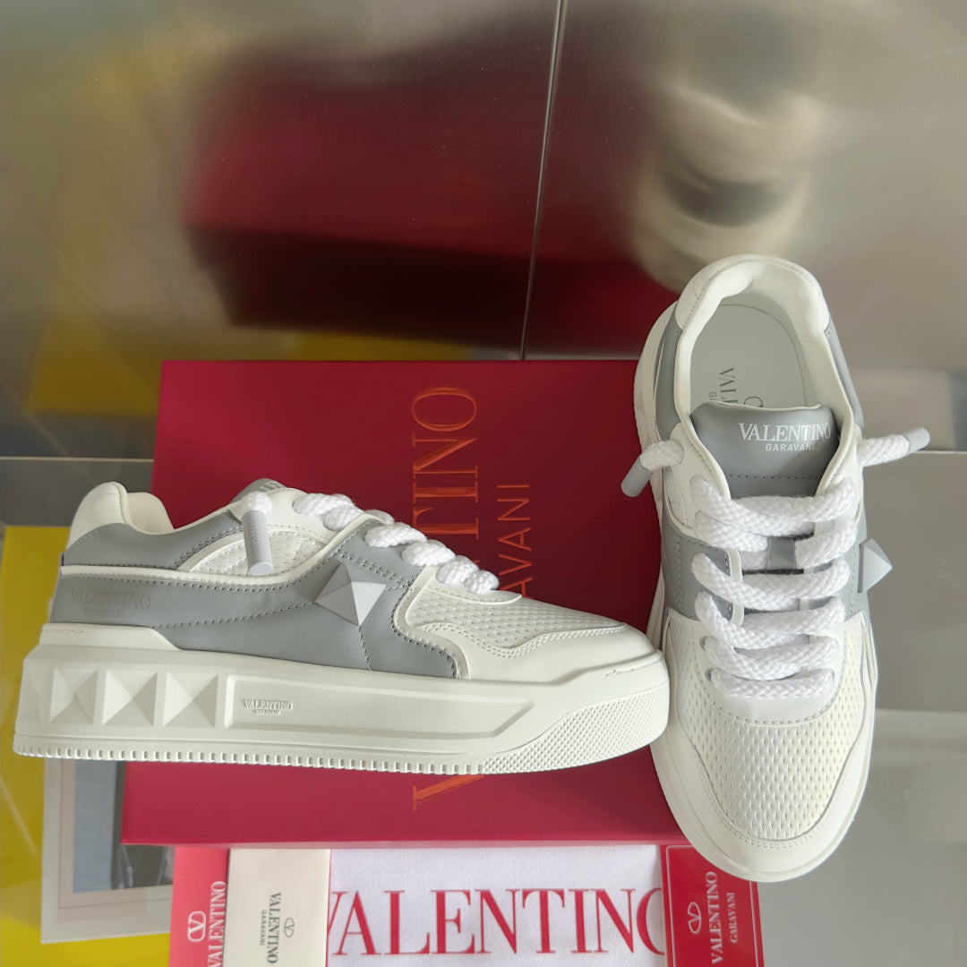 LuxluxHouse Best Quality Valentino Women Shoes