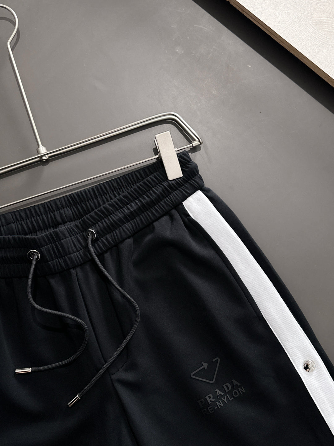 LuxluxHouse Best Quality Clothes Pants Prada