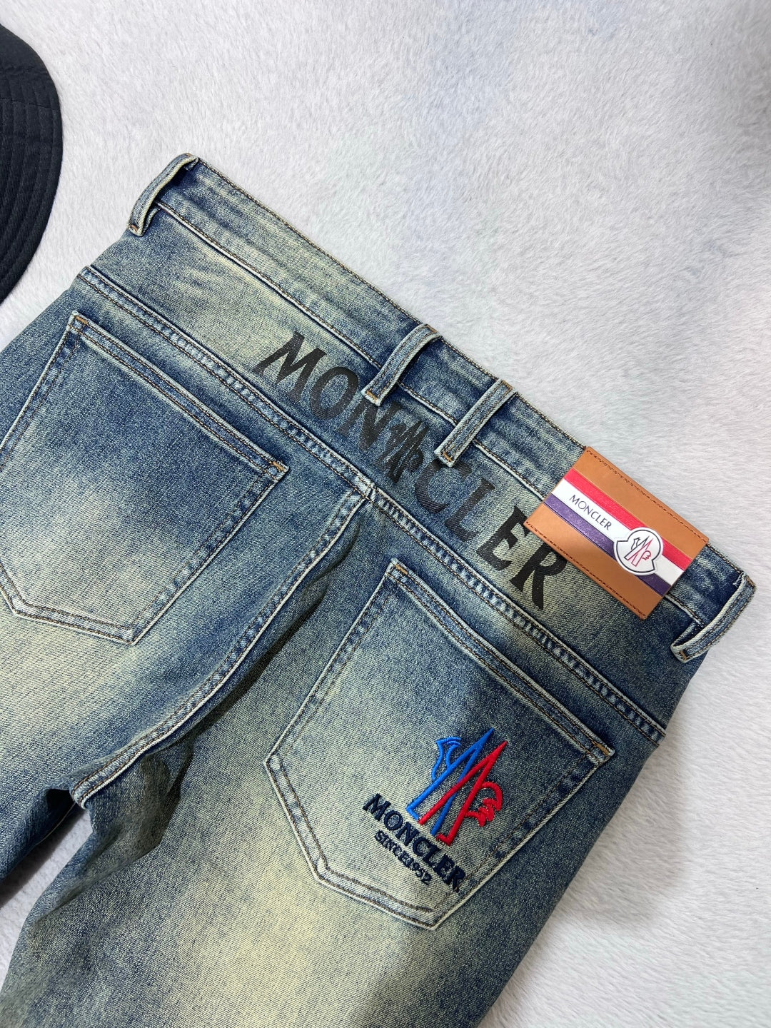 LuxluxHouse Best Quality Clothes Pants Moncler
