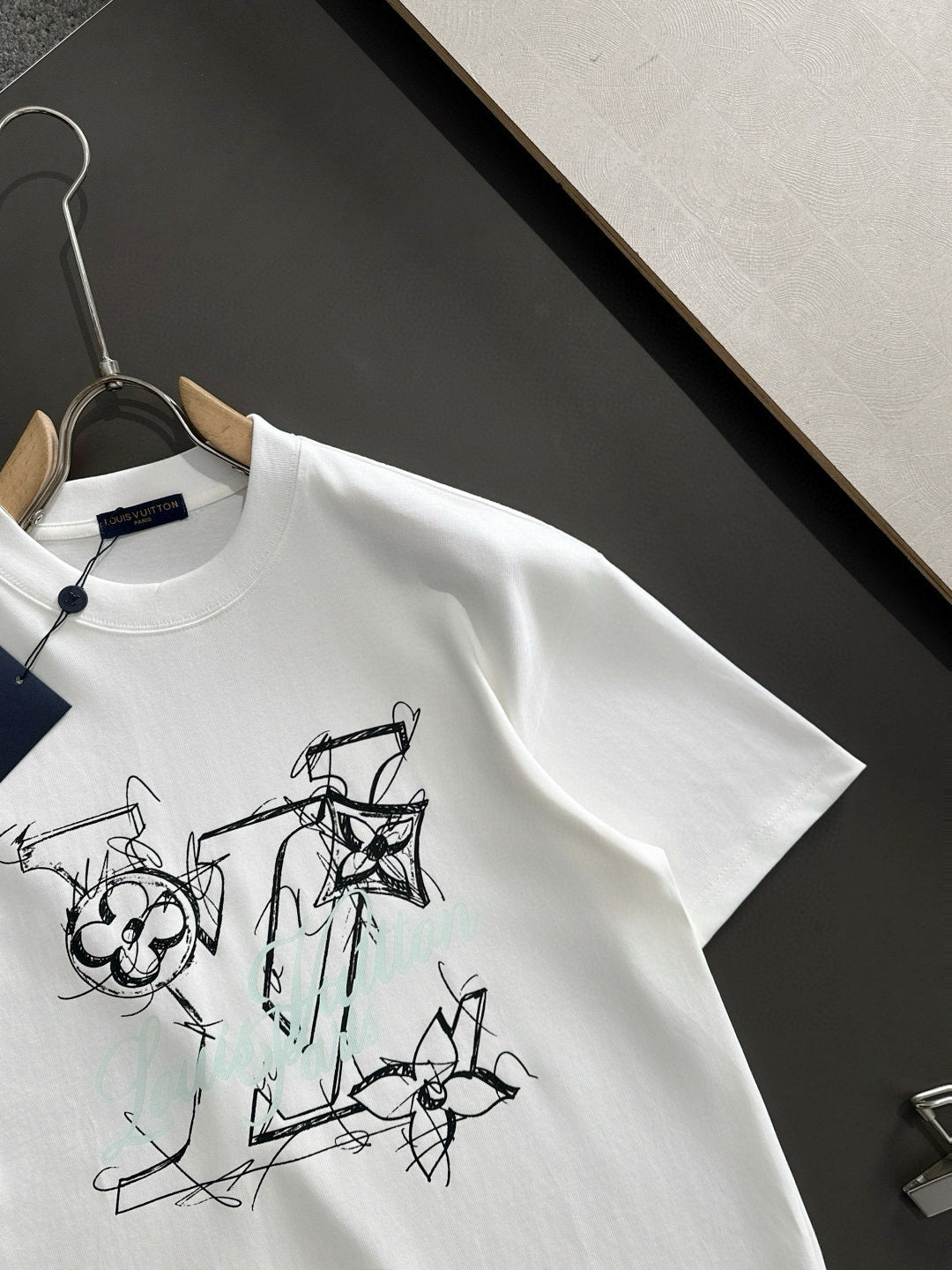 LuxluxHouse Best Quality Clothes T-shirt Louis Vuitton