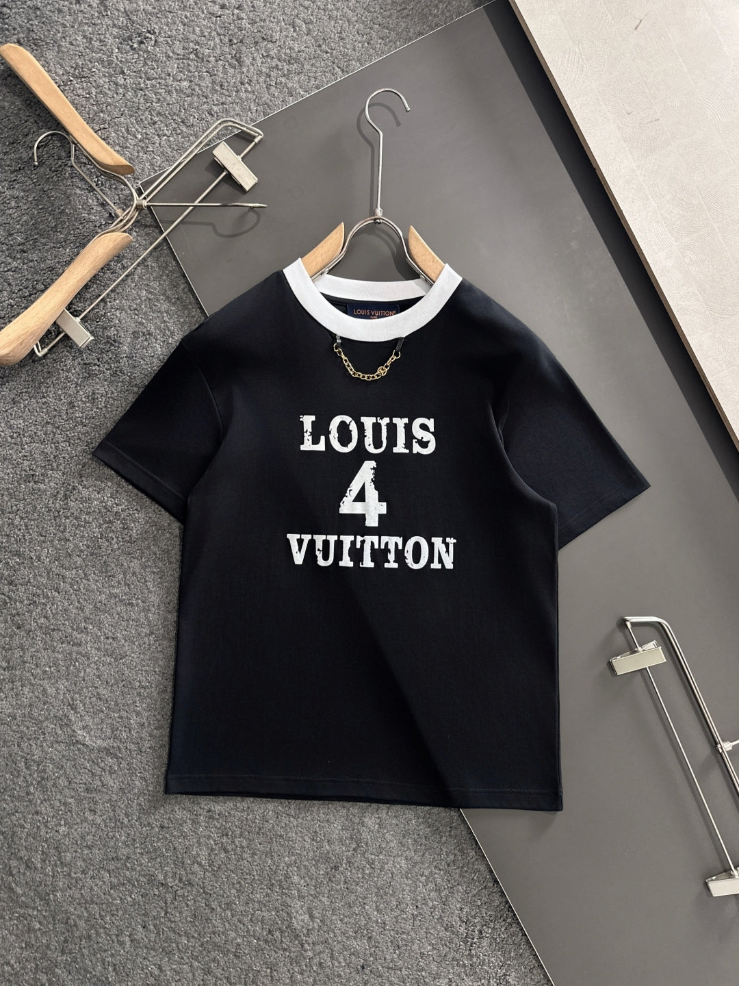 LuxluxHouse Best Quality Clothes T-shirt Louis Vuitton