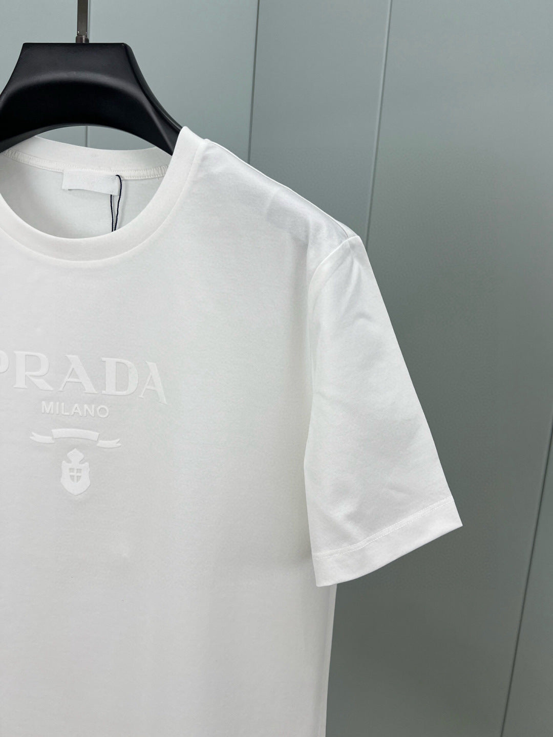 LuxluxHouse Best Quality Clothes T-shirt Prada