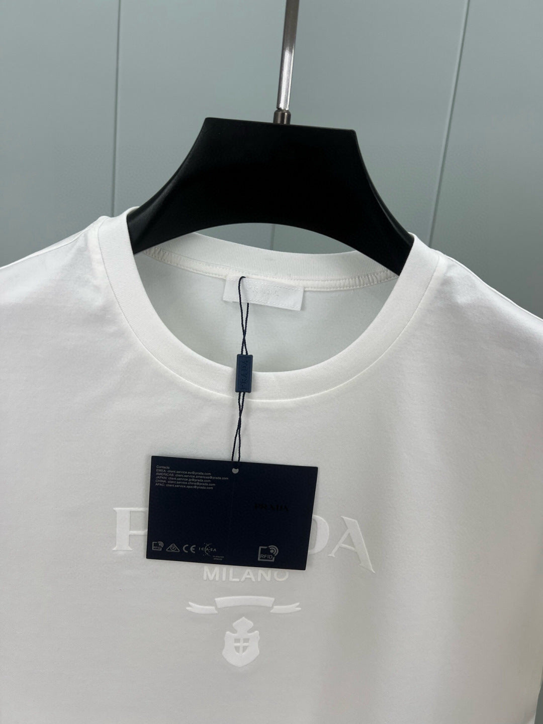 LuxluxHouse Best Quality Clothes T-shirt Prada