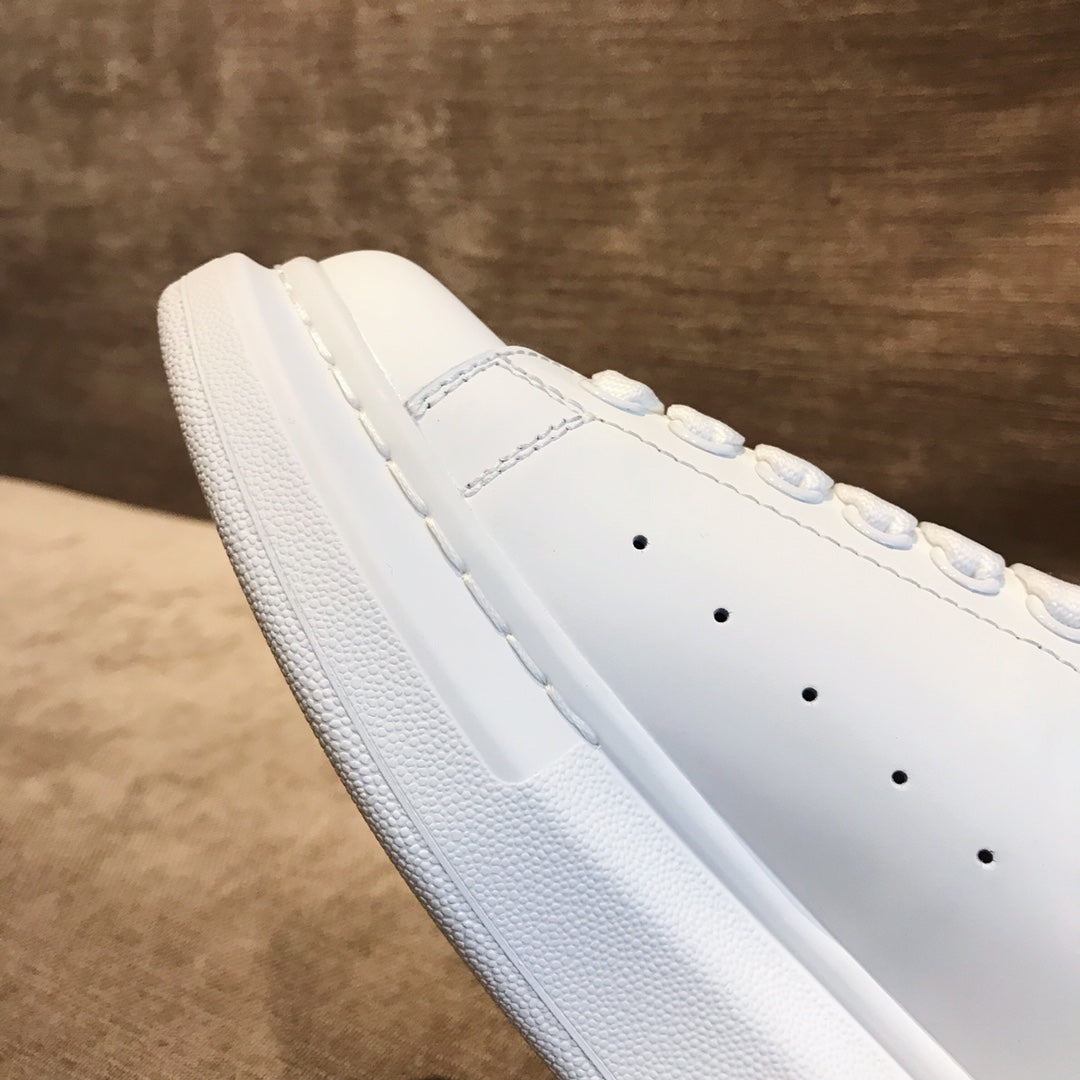 LuxluxHouse Best Quality Shoes Alexander McQueen