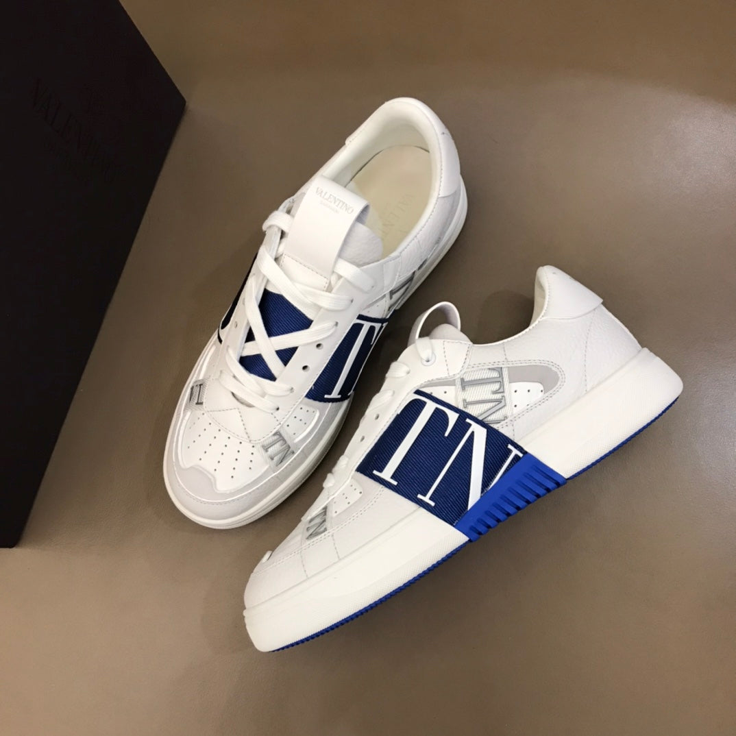 LuxluxHouse Best Quality Shoes Valentino