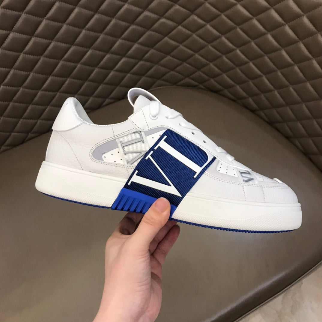 LuxluxHouse Best Quality Shoes Valentino