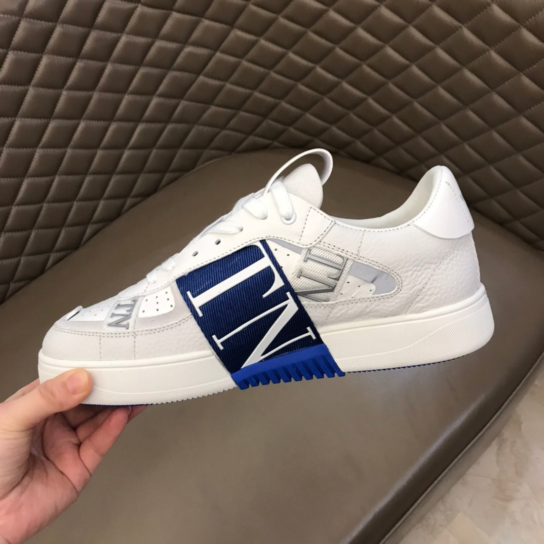 LuxluxHouse Best Quality Shoes Valentino