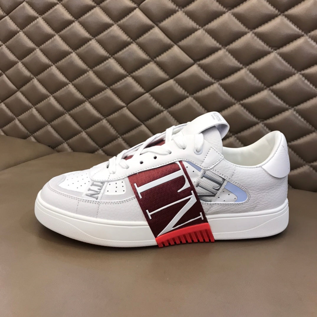 LuxluxHouse Best Quality Shoes Valentino