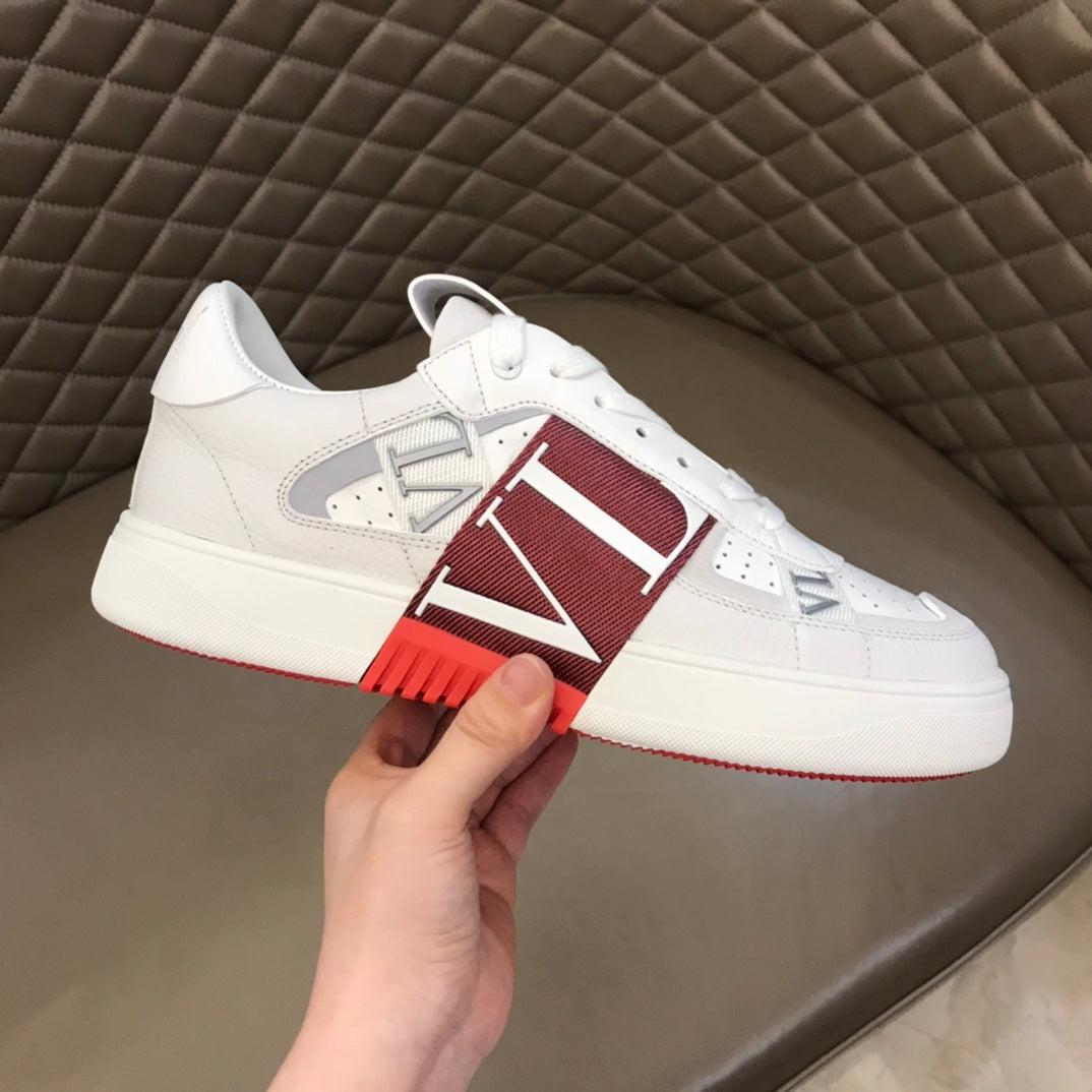 LuxluxHouse Best Quality Shoes Valentino