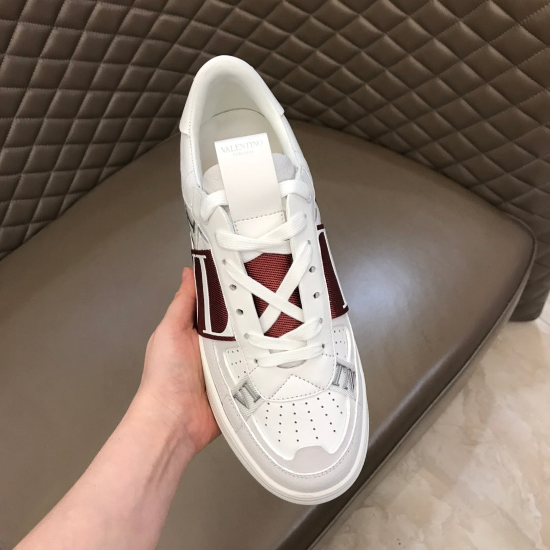 LuxluxHouse Best Quality Shoes Valentino