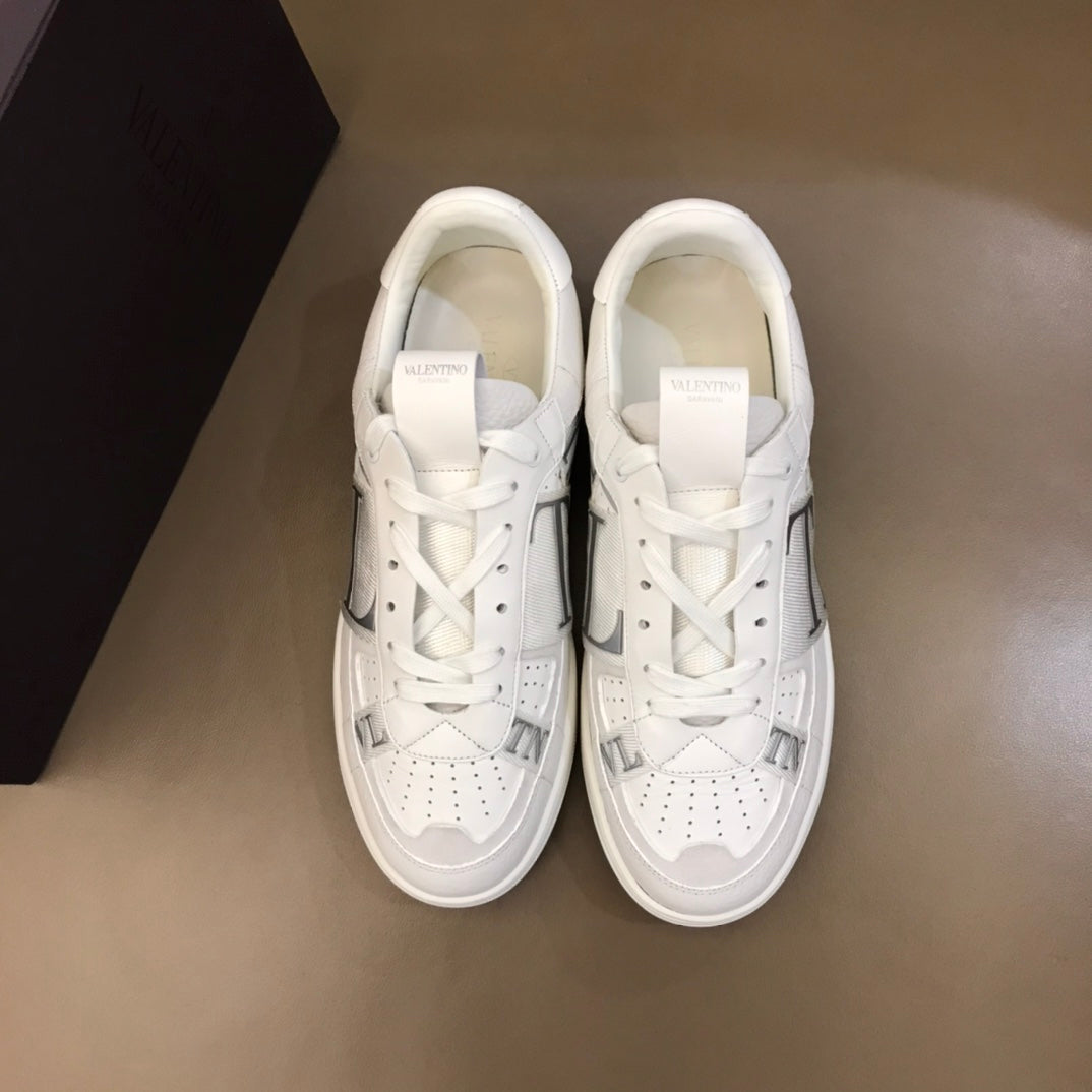 LuxluxHouse Best Quality Shoes Valentino
