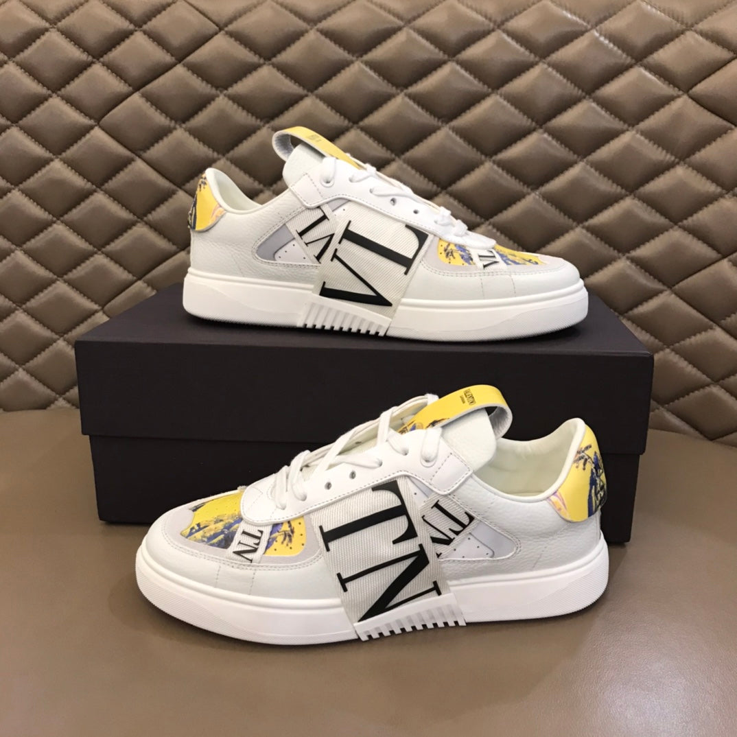 LuxluxHouse Best Quality Shoes Valentino